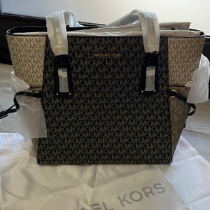 Michael Kors Voyager leather two tone tote bag